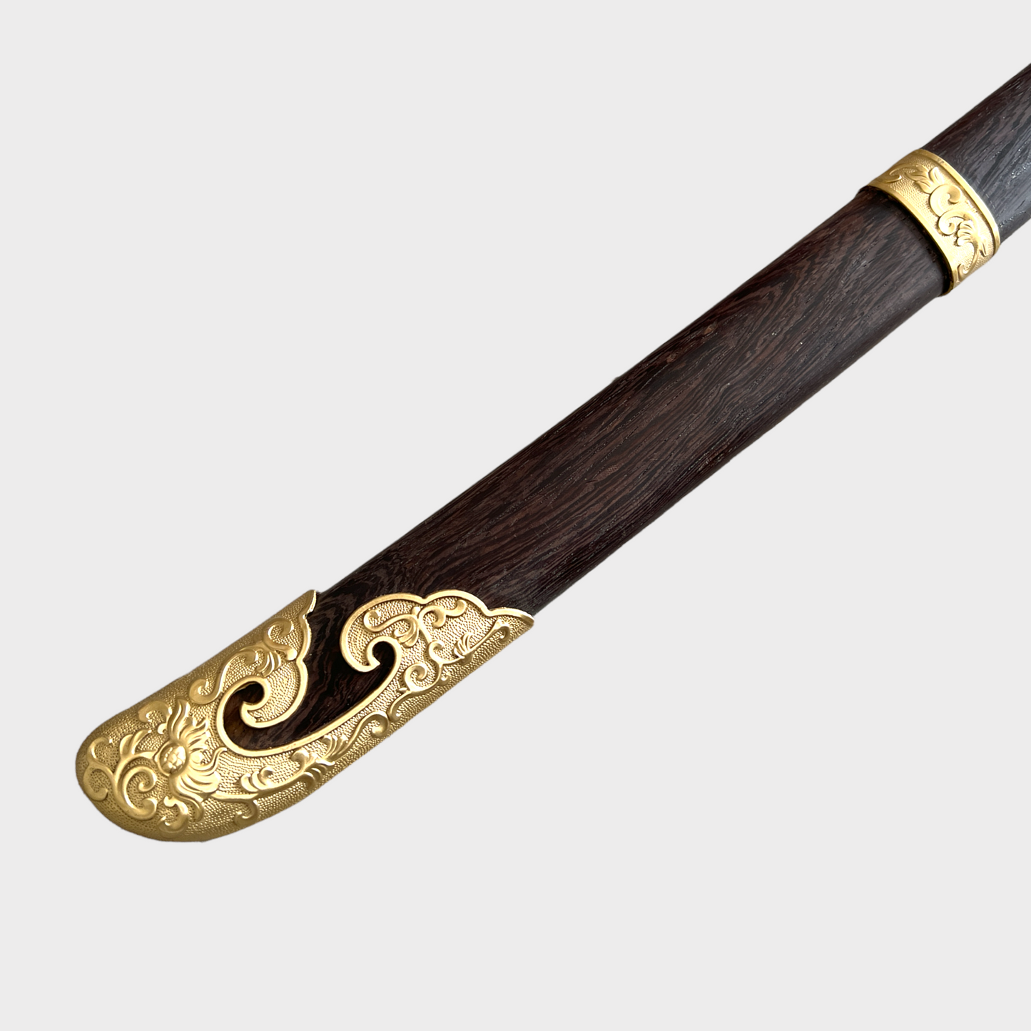 Long Quan Yangwu Taichi Saber 揚武太極刀(劍尖)